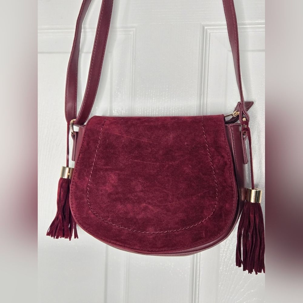 Unbranded Elegant Burgundy Suede Saddle Bag
